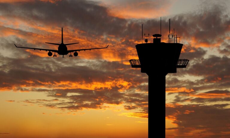 Traffic Control Design Transportation Secretary unveils overhaul of ‘antiquated’ air traffic ...