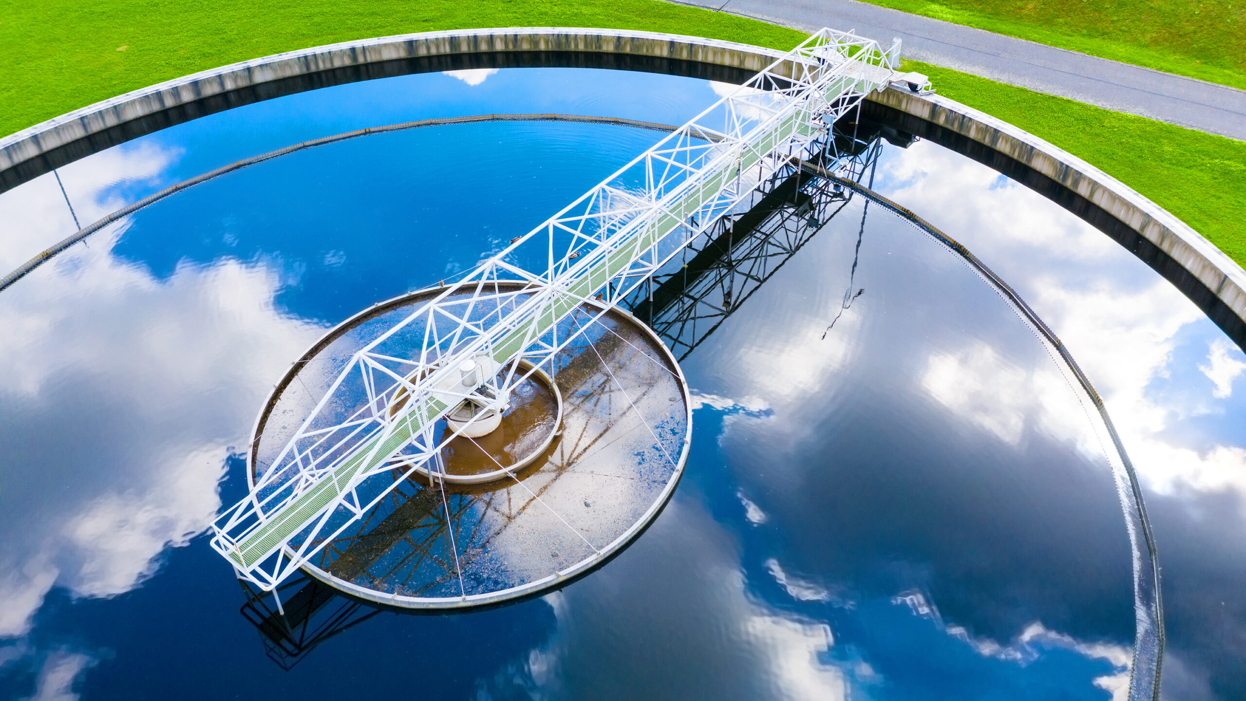 Iran-linked threat actors hack America???s water infrastructure as experts warn of growing risks